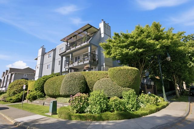 4926 48 Avenue 306, Delta