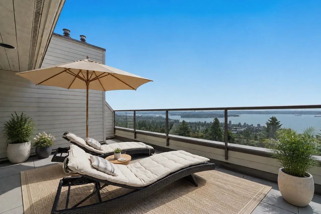 2238 Folkestone Way 41, West Vancouver