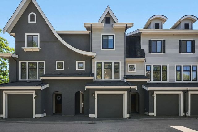 3303 Rosemary Heights Crescent 2, Surrey