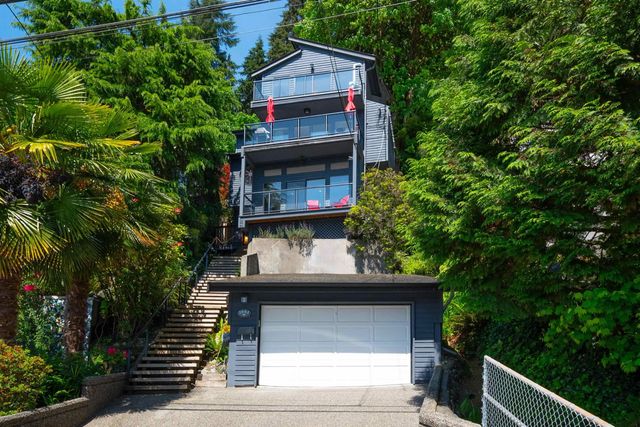 2643 Panorama Drive, North Vancouver