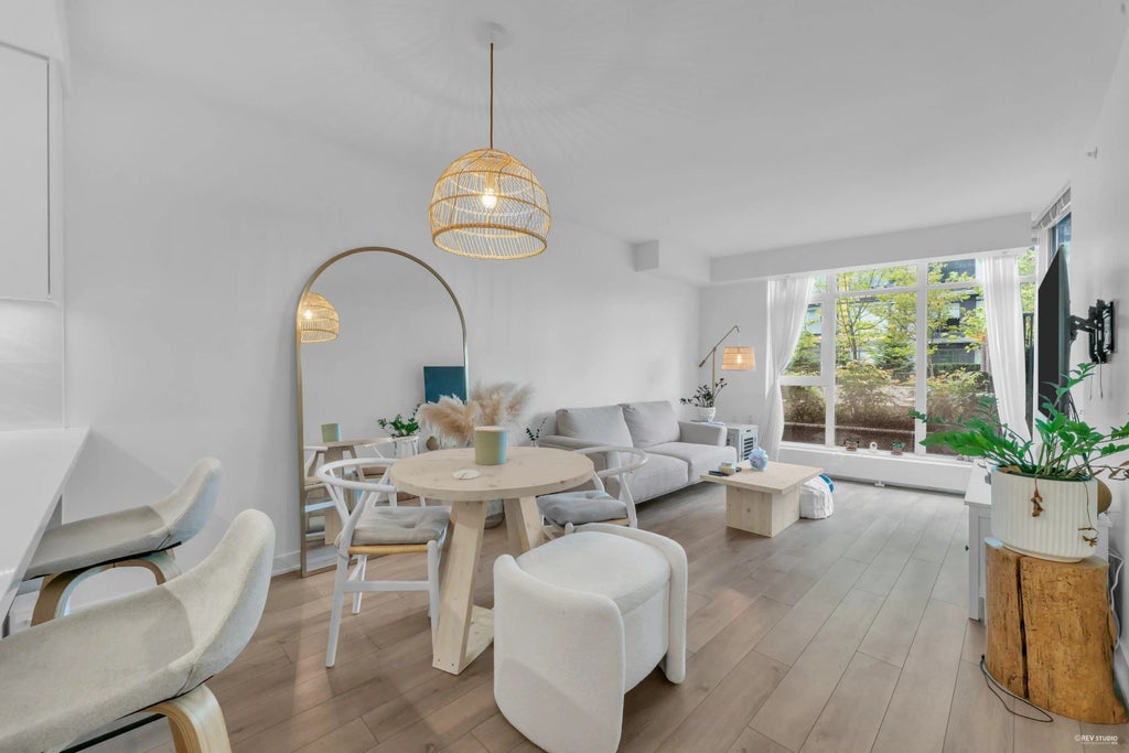 8940 University Crescent 103, Burnaby