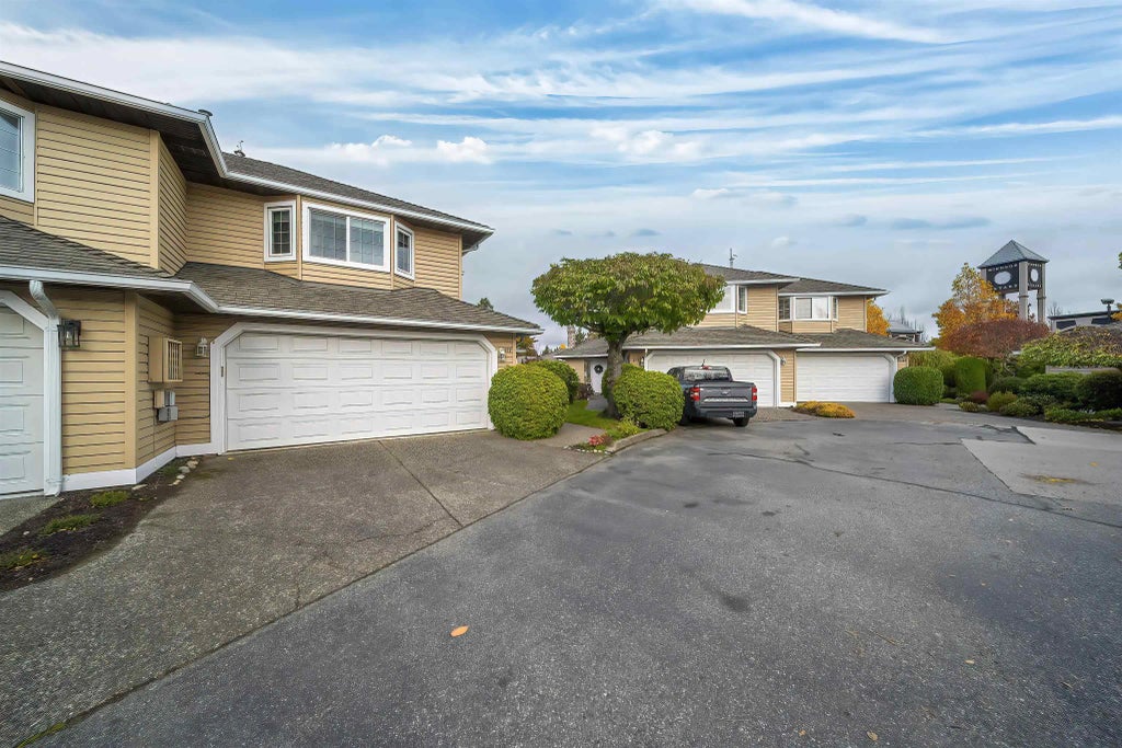 15121 19 Avenue 117, Surrey