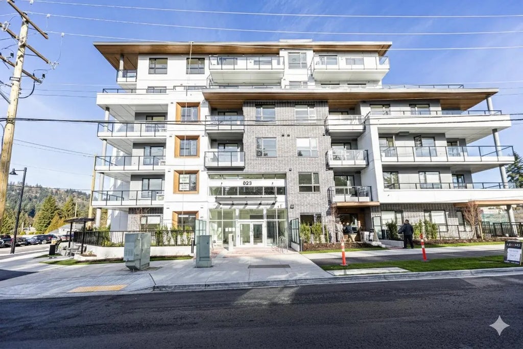623 Kemsley Avenue 409, Coquitlam