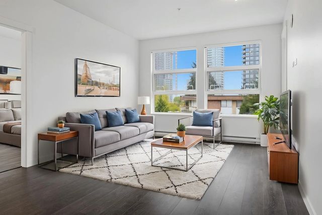607 Cottonwood Avenue 302, Coquitlam
