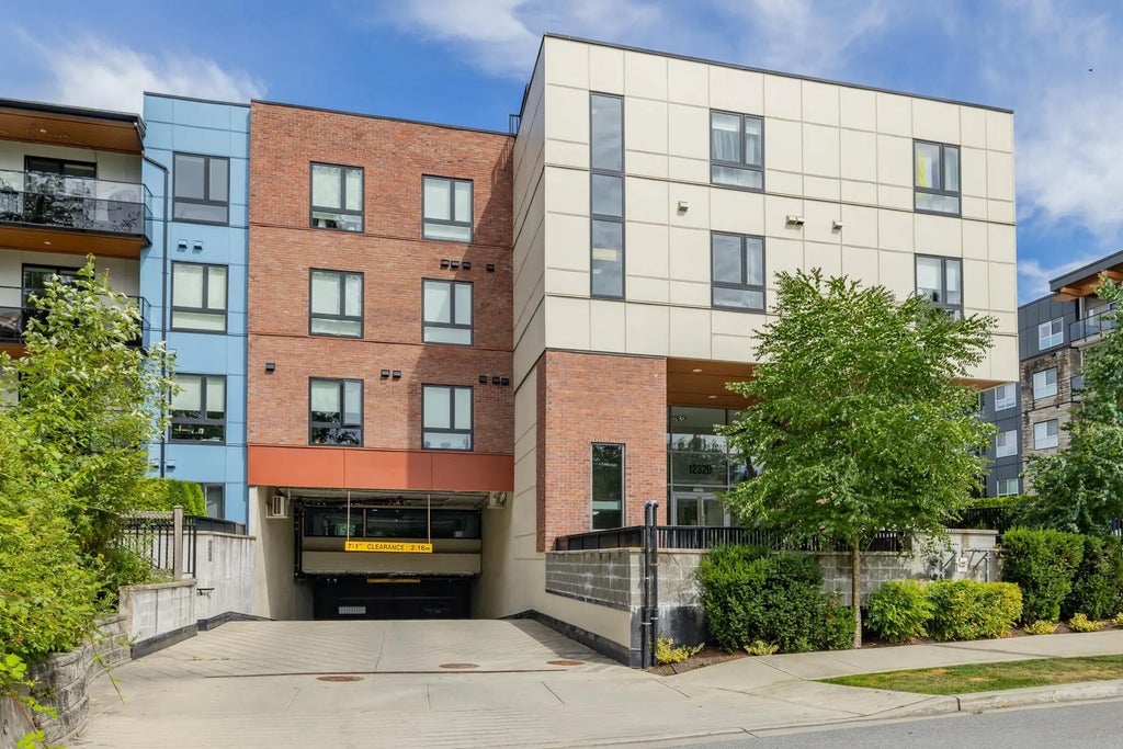 12320 222 Street 204, Maple Ridge