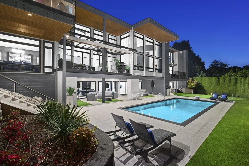 1130 Eyremount Drive, West Vancouver