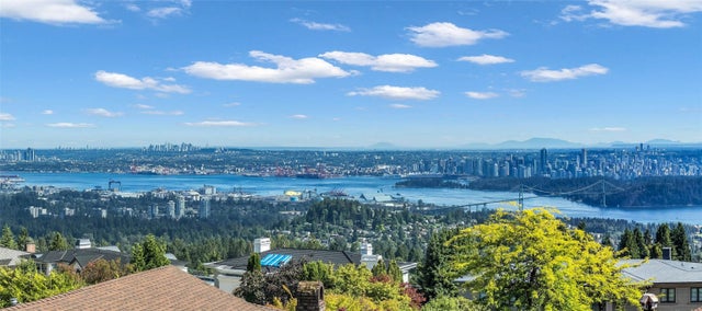1418 Bramwell Road, West Vancouver