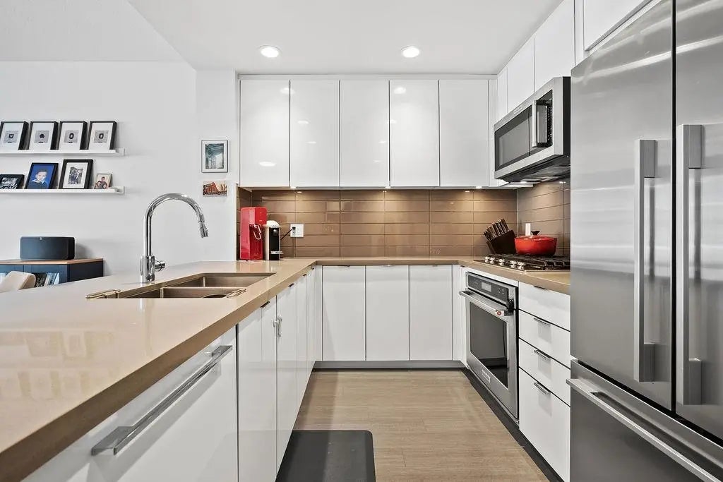 255 W 1st Street 328, North Vancouver