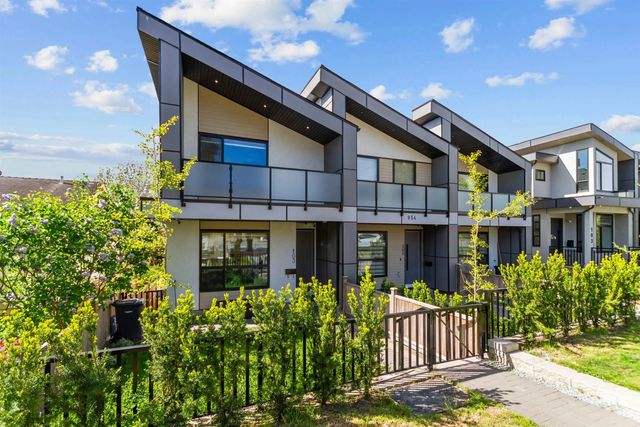 954 Edgar Avenue 101, Coquitlam