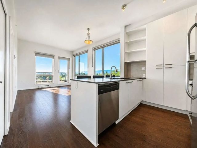 20331 Dewdney Trunk Road 403, Maple Ridge