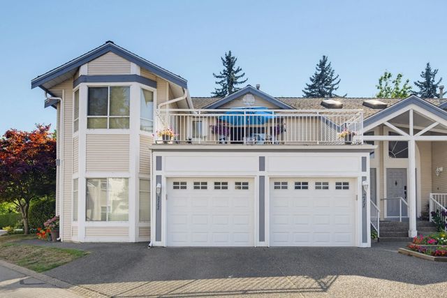9072 Fleetwood Way 211, Surrey
