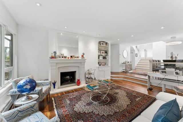 4812 Headland Close, West Vancouver