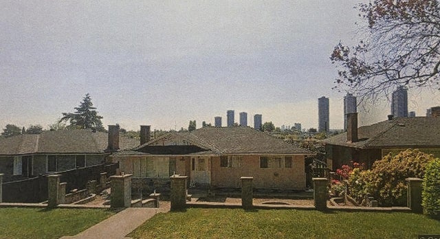 4734 Parker Street, Burnaby