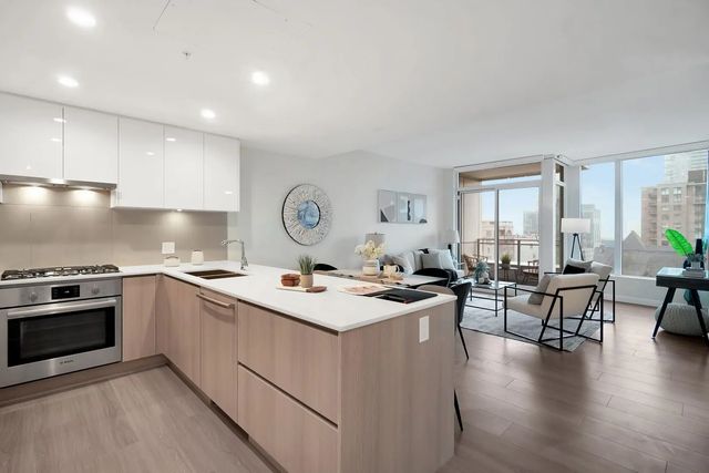 618 Carnarvon Street 601, New Westminster