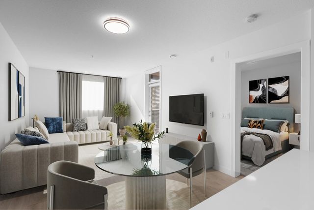 108 E 8th Street 202, North Vancouver