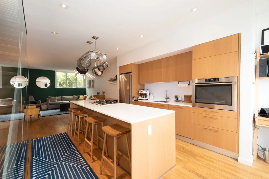 2220 Willow Street, Vancouver