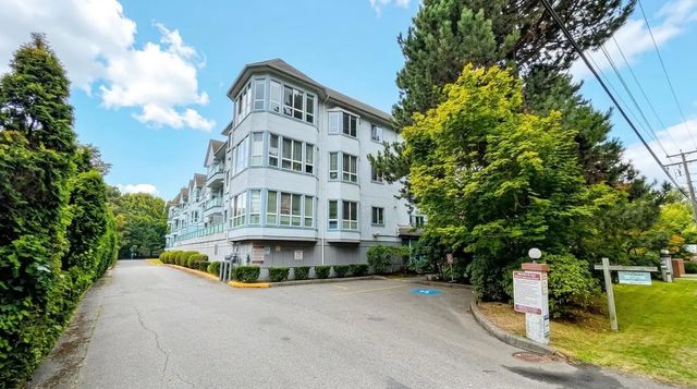 8680 Lansdowne Road 104, Richmond