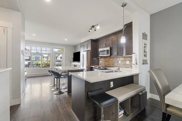 19525 73 Avenue 104, Surrey