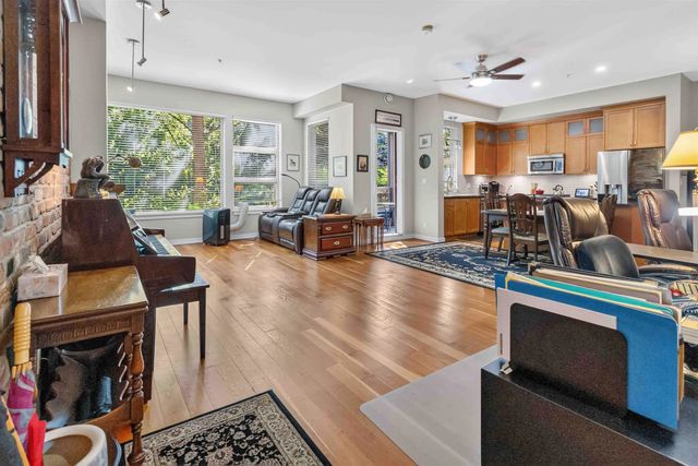 240 Salter Street 210, New Westminster