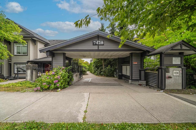 7428 14th Avenue 24, Burnaby