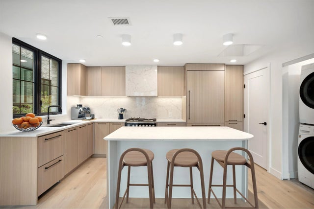 157 W King Edward Avenue 104, Vancouver