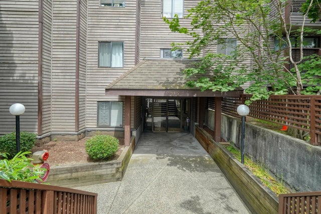 2215 Dundas Street 402, Vancouver