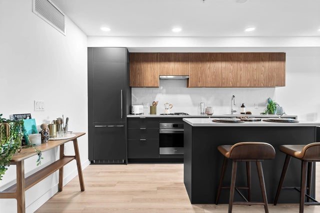 2419 Grant Street 307, Vancouver