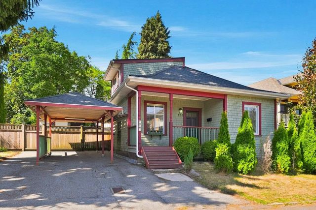 223 Manitoba Street, New Westminster