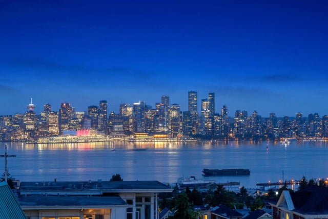 210 W 13th Street 501, North Vancouver