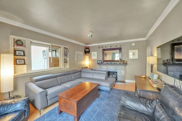 2150 Nanaimo Street, Vancouver
