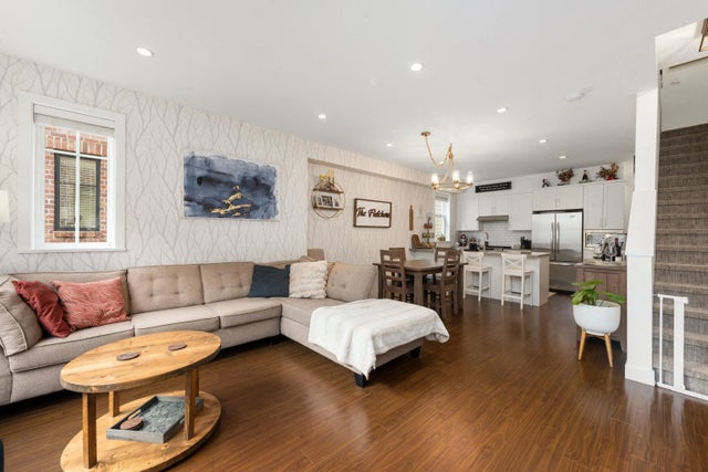 15588 32 Avenue 83, Surrey