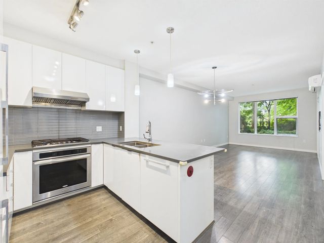 9399 Alexandra Road 118, Richmond