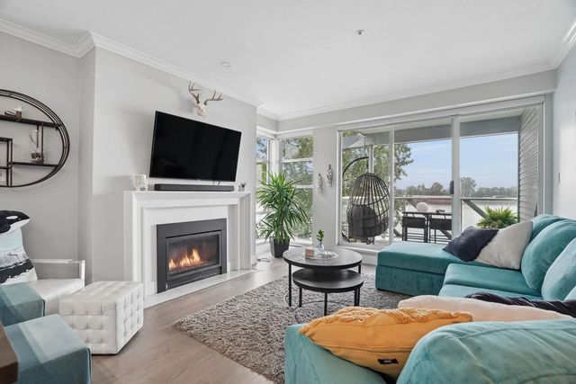 2020 E Kent Avenue South 311, Vancouver