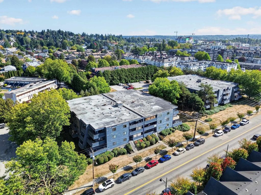 5906 176a Street 307, Surrey