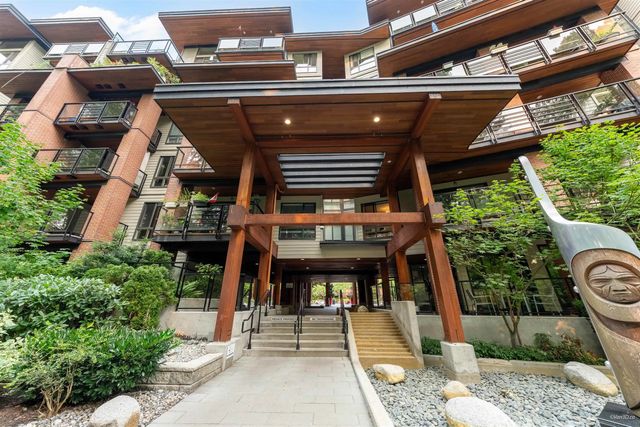 733 W 3rd Street 205, North Vancouver