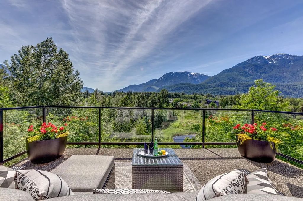 41155 Rockridge Place, Squamish