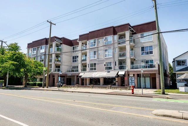 5499 203 Street 206, Langley