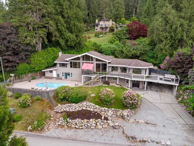 3612 Kelly Avenue, Belcarra