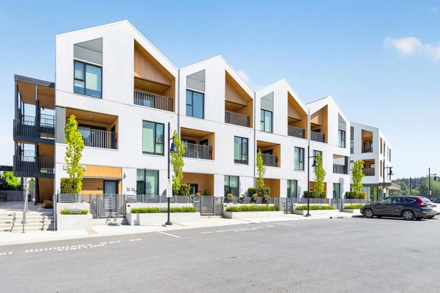 251 Boundary Bay Road 311, Delta