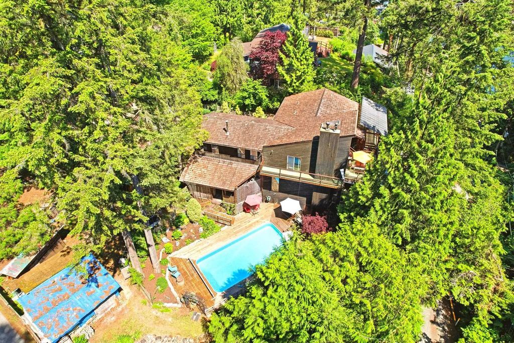 5481 Indian River Drive, North Vancouver