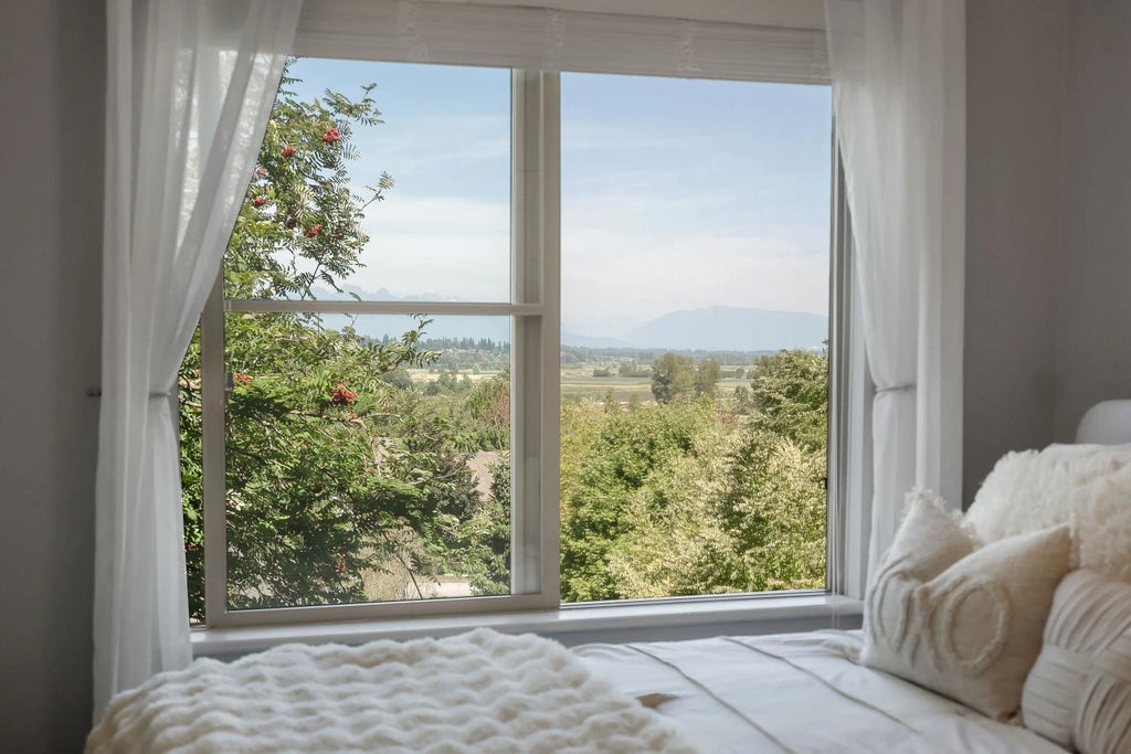 15152 62a Avenue 94, Surrey