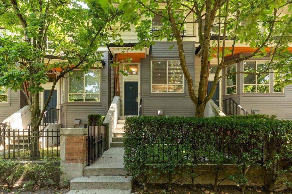 100 Klahanie Drive 113, Port Moody