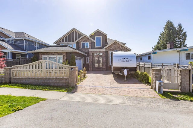 710 Roderick Avenue, Coquitlam