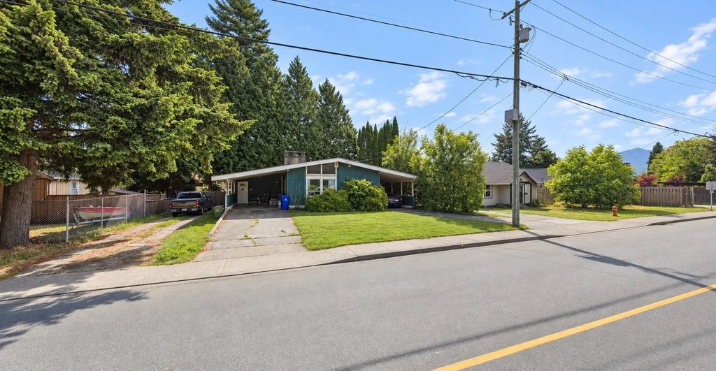 9542 Young Road, Chilliwack