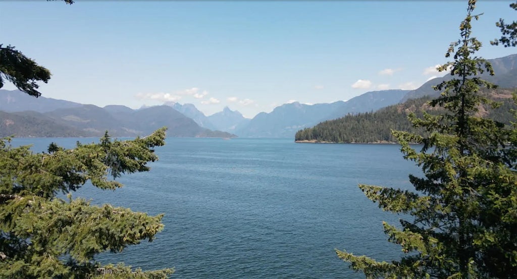 6290 Maple Road, Egmont