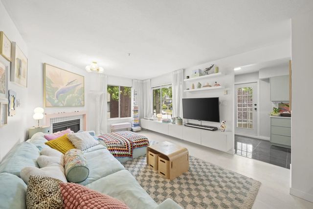 1009 Howay Street 305, New Westminster