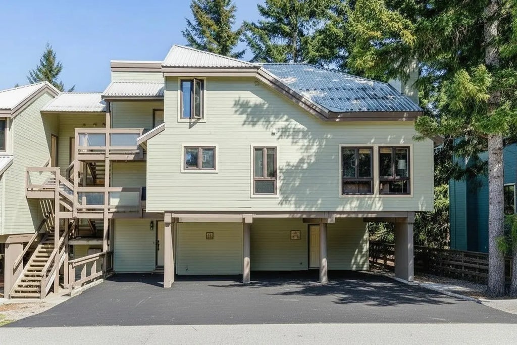 6125 Eagle Drive 18, Whistler