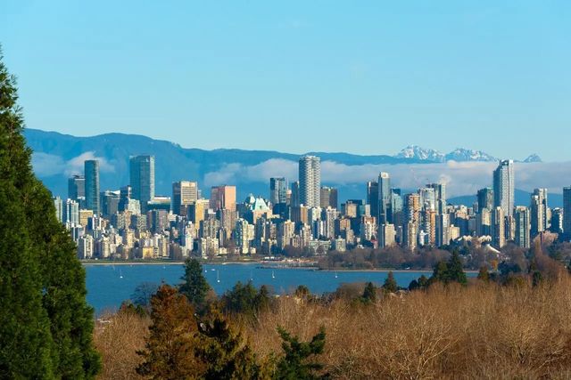 4426 W 4th Avenue, Vancouver