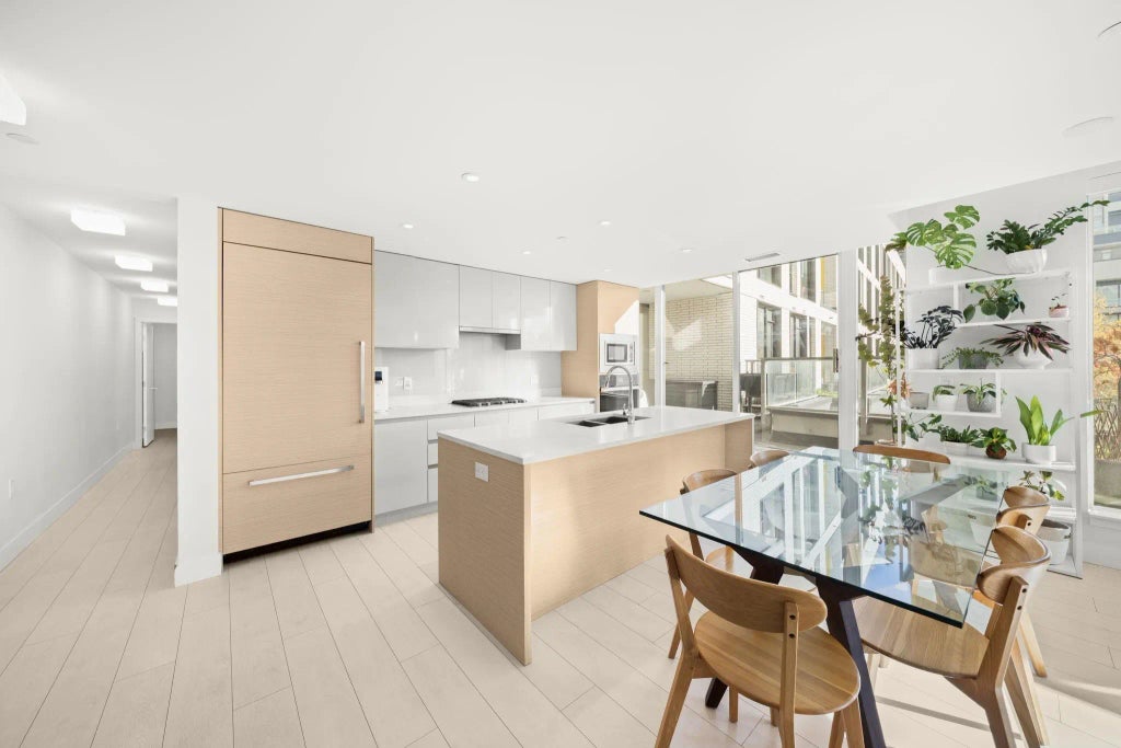 3538 Sawmill Crescent 320, Vancouver