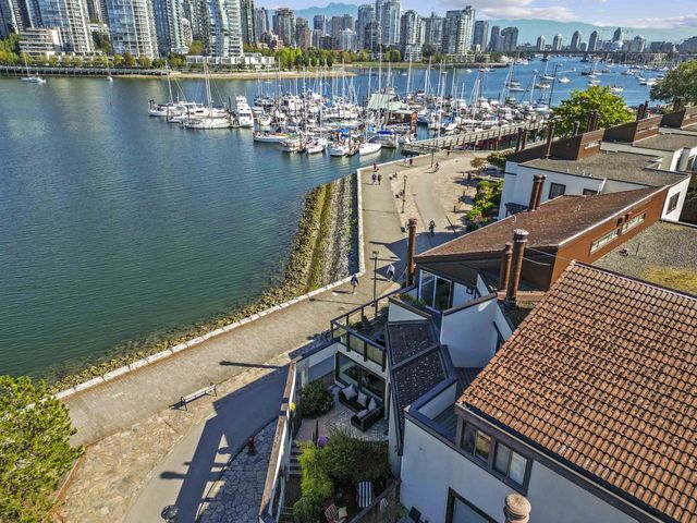 1130 Ironwork Passage, Vancouver